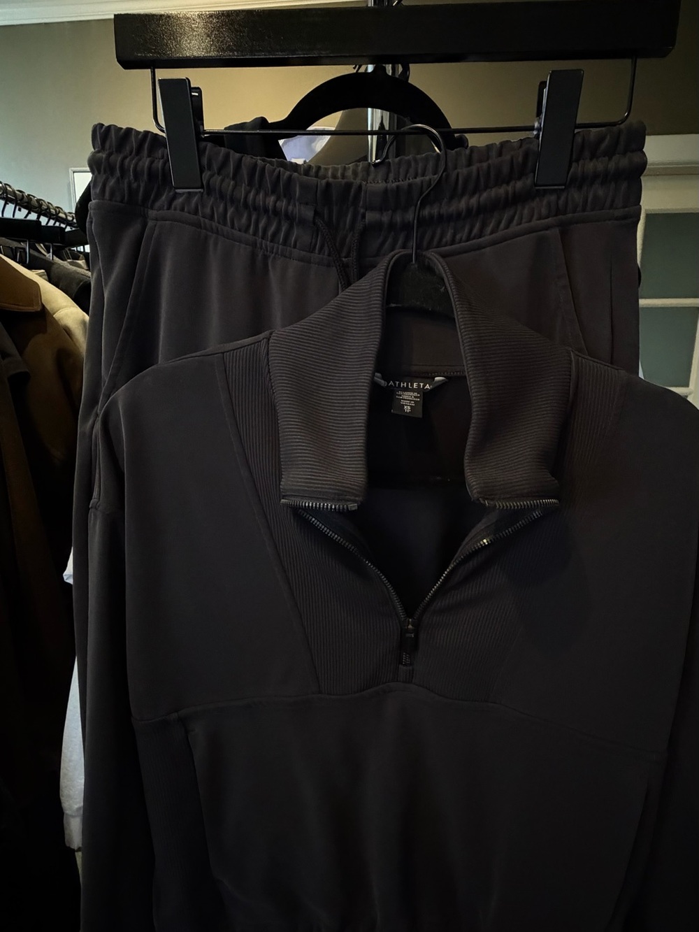 Athleta Black Seasoft Rib 1/4 Zip Popover
Quarter-Zip Pullover & Joggers Set